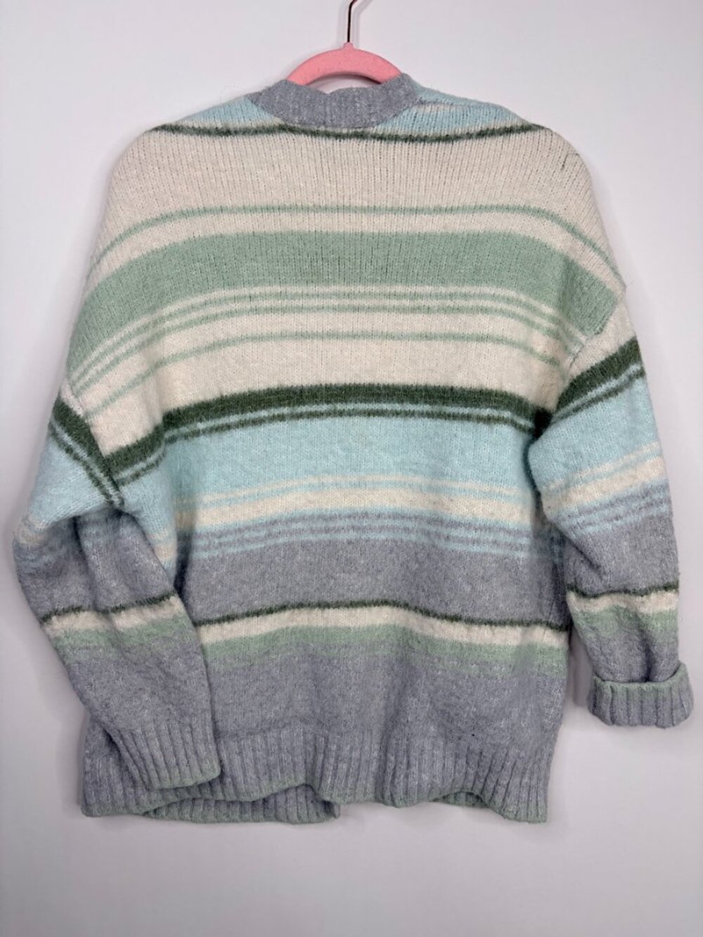 American Eagle AE Whoa So Cozy Fuzzy Cardigan Grey Multi Medium #A3176 - Picture 6 of 8